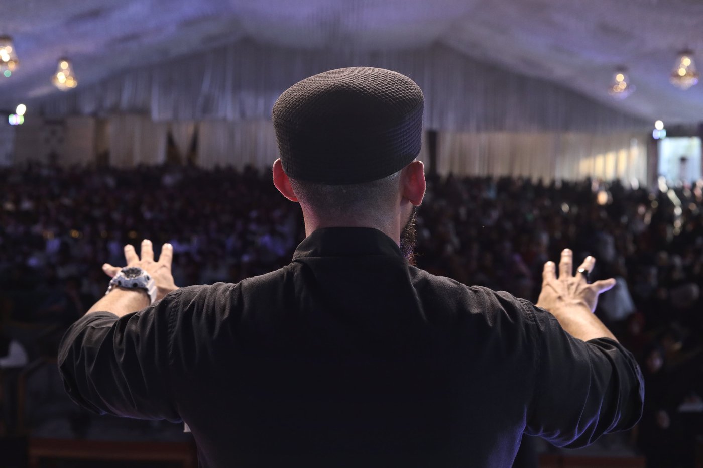 Abu Saad addressing an Islamic gathering